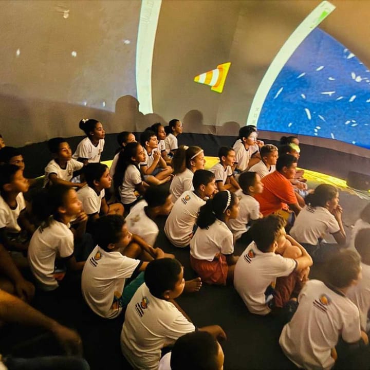 The Planetarium goes to Brazilian schools